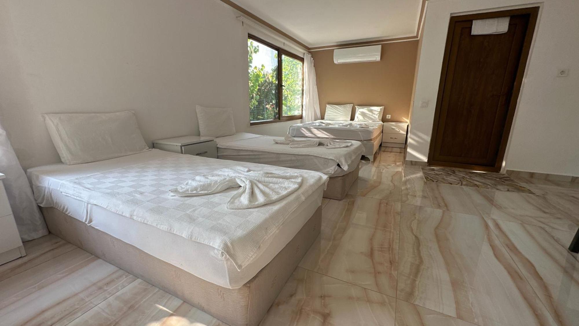 Kiris Garden Hotel 凯梅尔 外观 照片